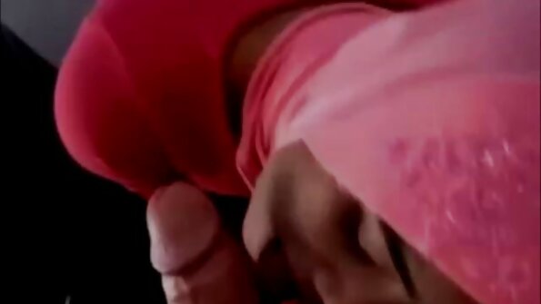 ທີ່ຫນ້າປະຫລາດໃຈ MILF ມີຄວາມມ່ວນທາງຮູທະວານທີ່ມີ cock ໃຫຍ່ແລະເຄື່ອງຫຼິ້ນສີດໍາ