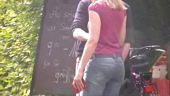 ຄູສອນບໍ່ດີ ແລະສາວນັກຮຽນໜ້າຮັກ fucking on desk