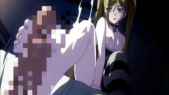 ຜິວເນື້ອສີຂາວທີ່ມັກການສໍາຜັດກັບຮ່າງກາຍຂອງນາງໄດ້ຖືກນວດ