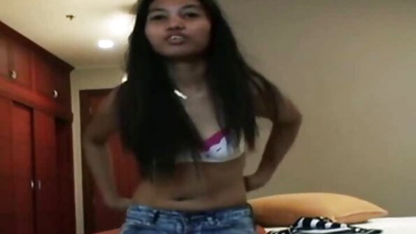 ເດັກນ້ອຍຍີ່ປຸ່ນກົ້ນໃຫຍ່ຕ້ອງການ jizz ອົບອຸ່ນໃນທັນທີ