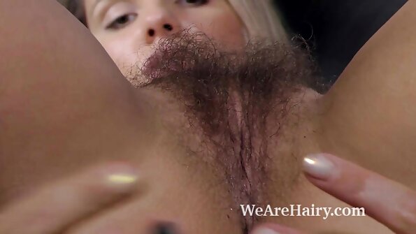 Boning ກັບອ້າຍລ້ຽງໃຫມ່ຂອງນາງເປັນປະສົບການຄວາມຜູກພັນ