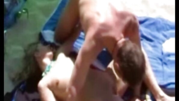 ເດັກນ້ອຍຈາກອາເມລິກາລາຕິນຖືກຕັດໜ້າເອິກ fucked ໃນວິດີໂອ POV