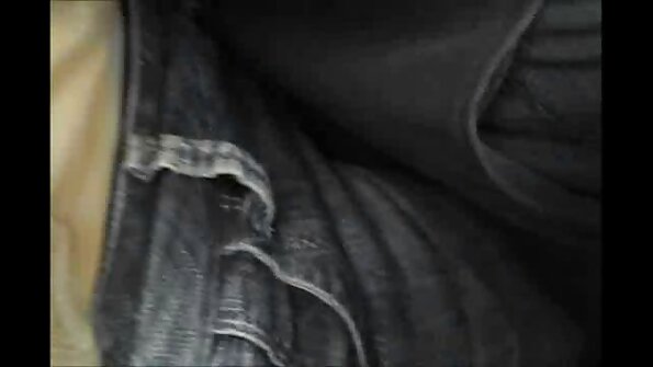 ຫຼັງຈາກ blondes ຫ້ອງນ້ໍາແລະເດັກລາຕິນມີສາມງາມ